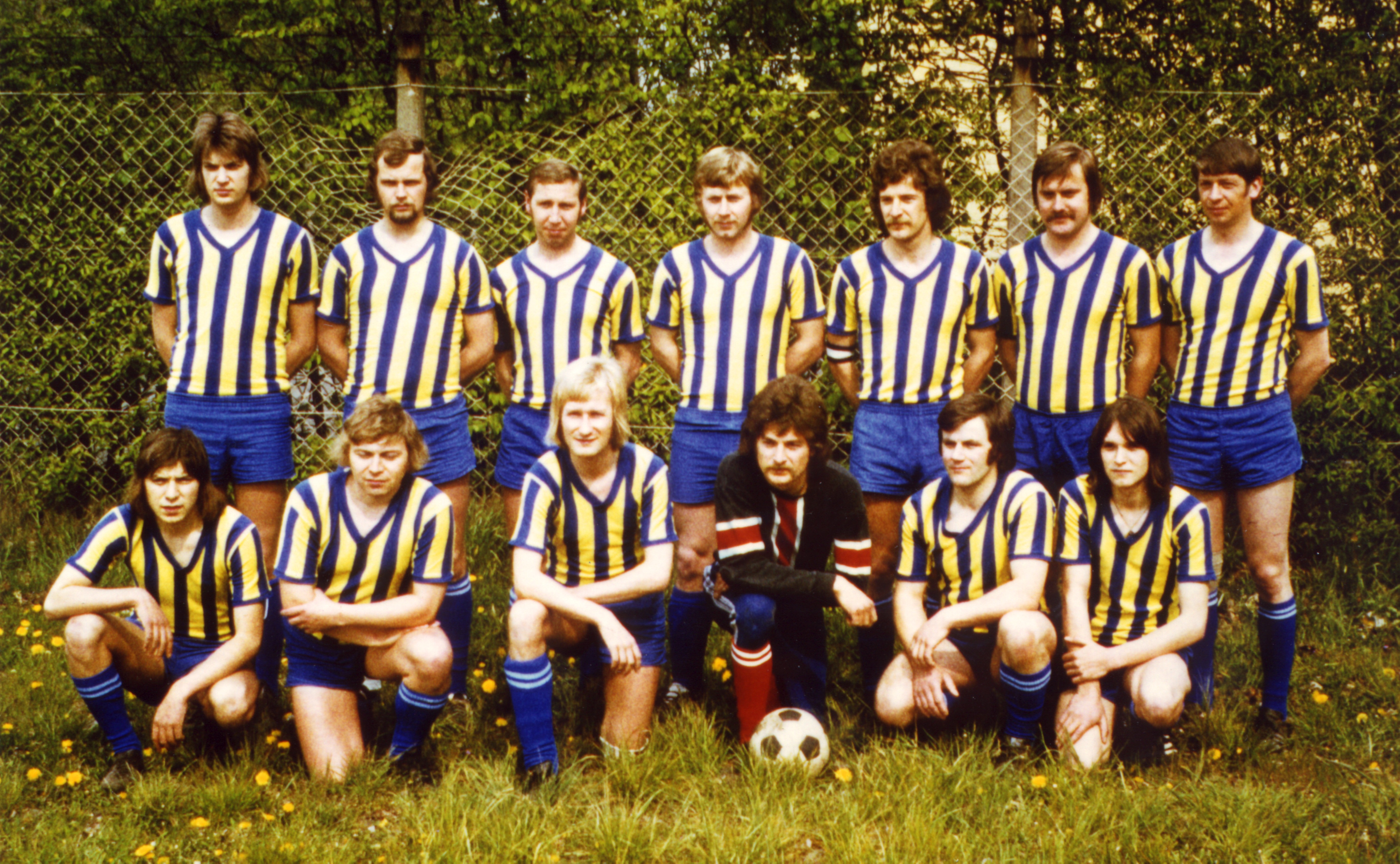 Die I. Mannschaft des SuS BOKE im Jahr 1974.